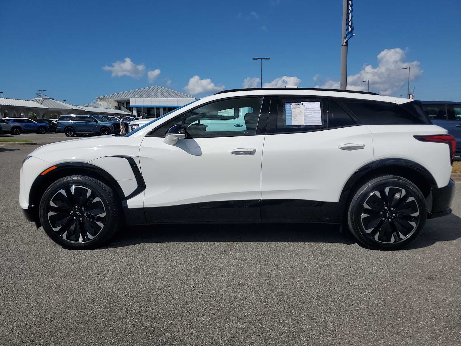 2024 Chevrolet Blazer EV RS photo 2