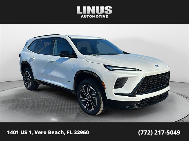 2025 Buick Enclave Sport Touring's photo