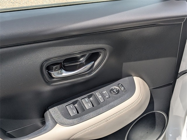 2023 Honda HR-V LX photo 10
