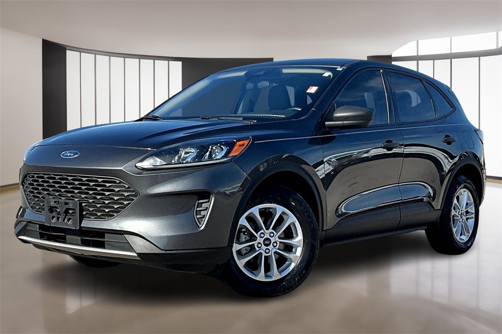 2020 Ford Escape S's photo