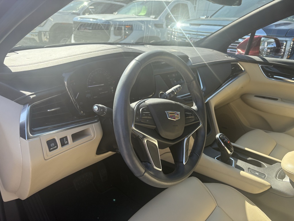 2018 Cadillac XT5 Base photo 11