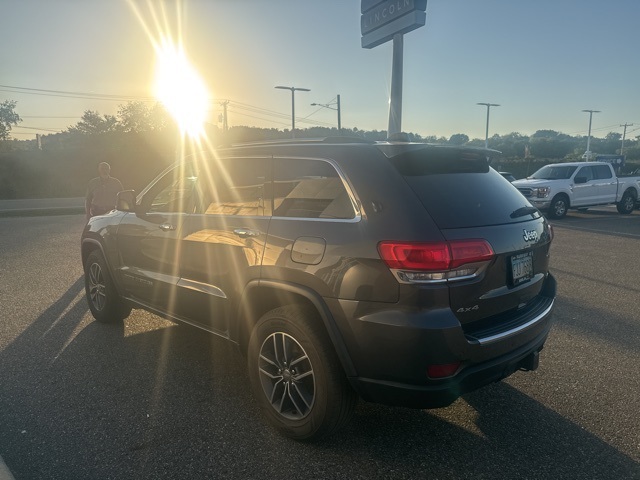 2017 Jeep Grand Cherokee Limited photo 4