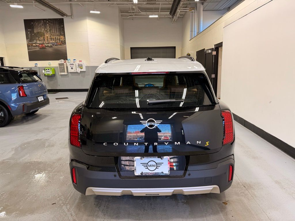 2025 Mini Countryman SE ALL4 photo 3