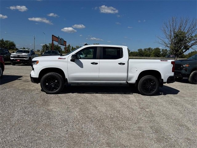 2026 Chevrolet Silverado 1500 LT Trail Boss photo 2