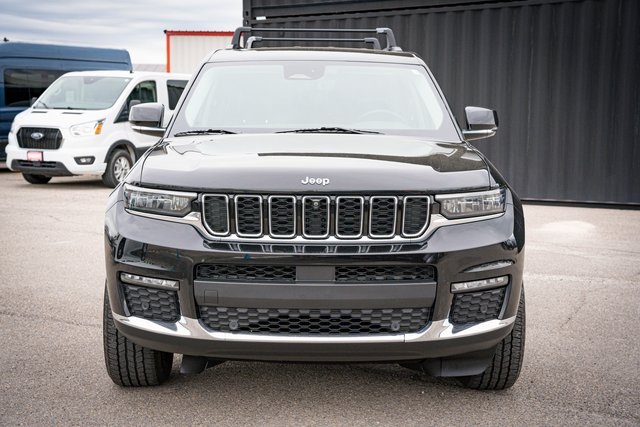 2022 Jeep Grand Cherokee Limited photo 3