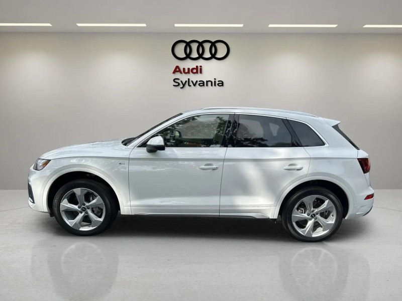 2022 Audi Q5 S line Premium Plus photo 4