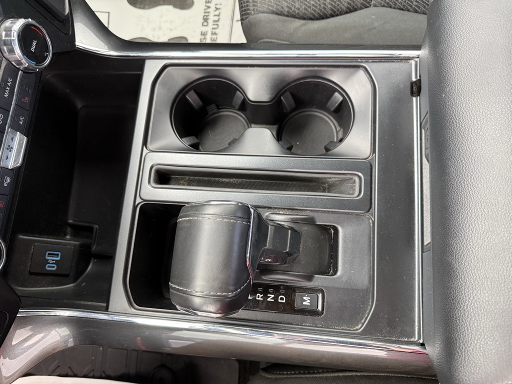 2022 Ford F-150 XLT photo 32