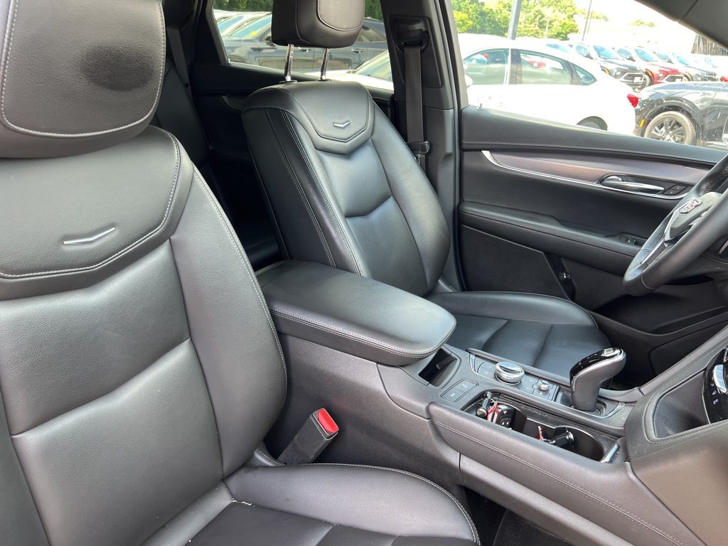 2022 Cadillac XT5 Luxury photo 33