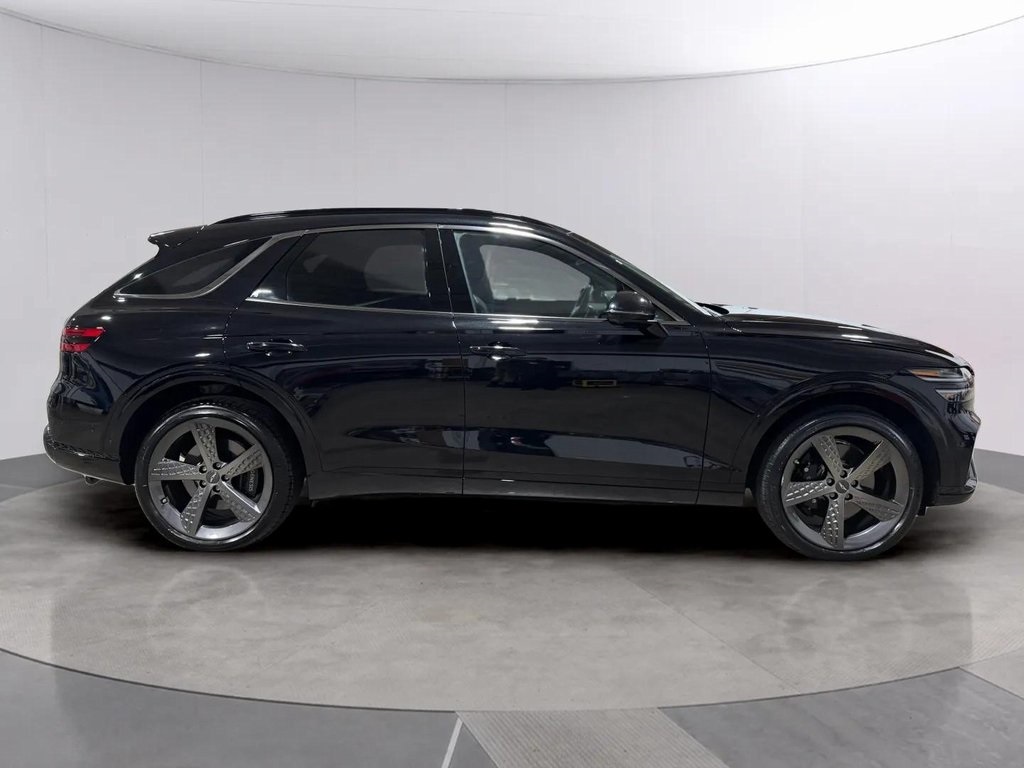 2025 Genesis GV70 2.5T Sport Prestige photo 2