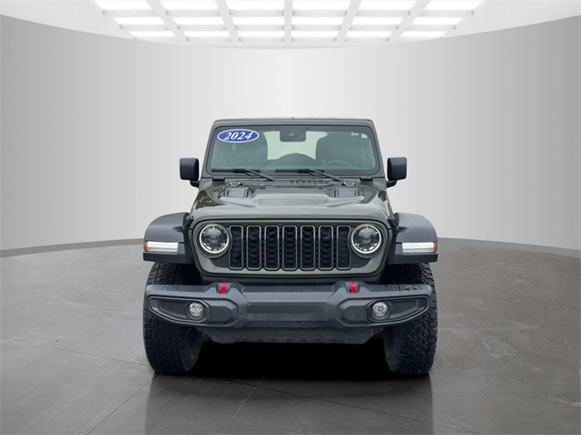 2024 Jeep Wrangler Rubicon photo 2