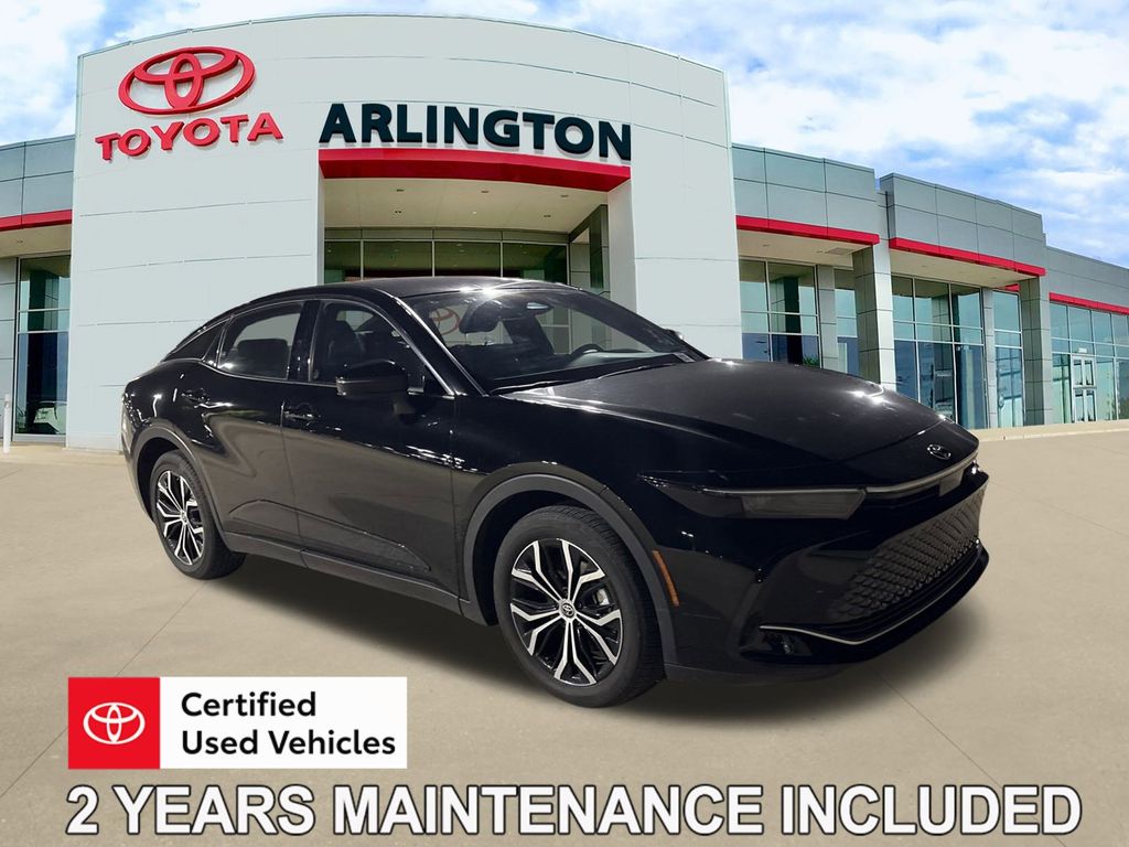 2025 Toyota Crown XLE's photo