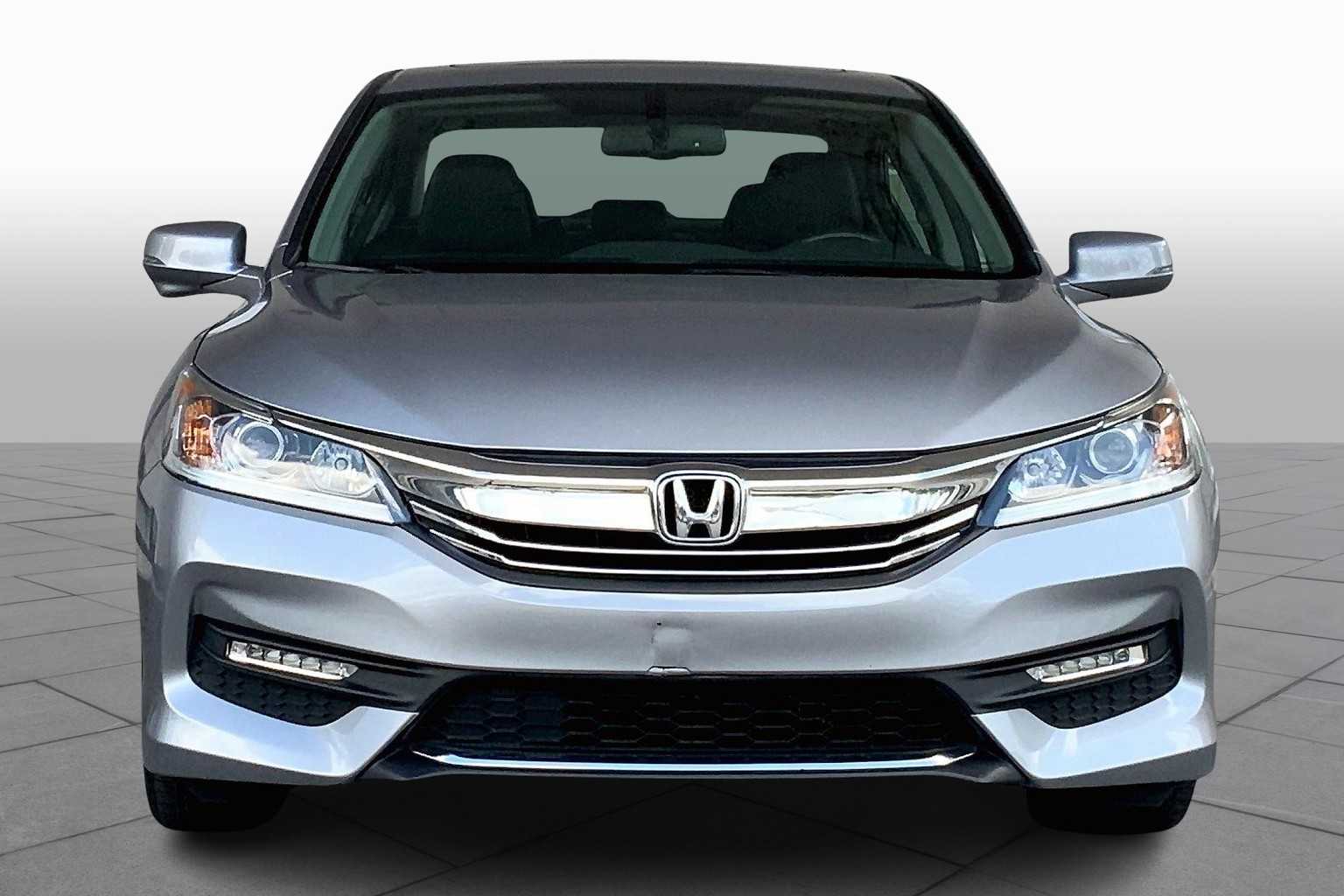 2016 Honda Accord EX-L photo 3