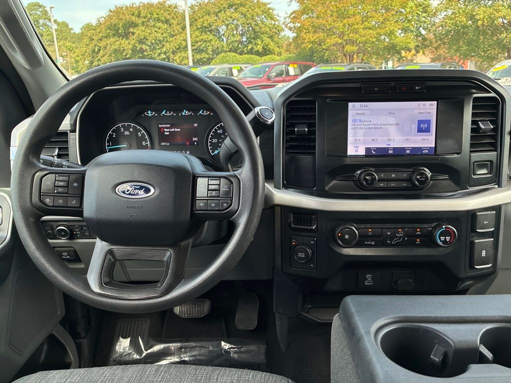 2023 Ford F-150 XLT photo 13