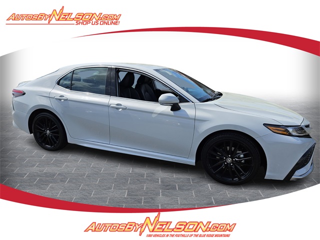 2023 Toyota Camry XSE's photo