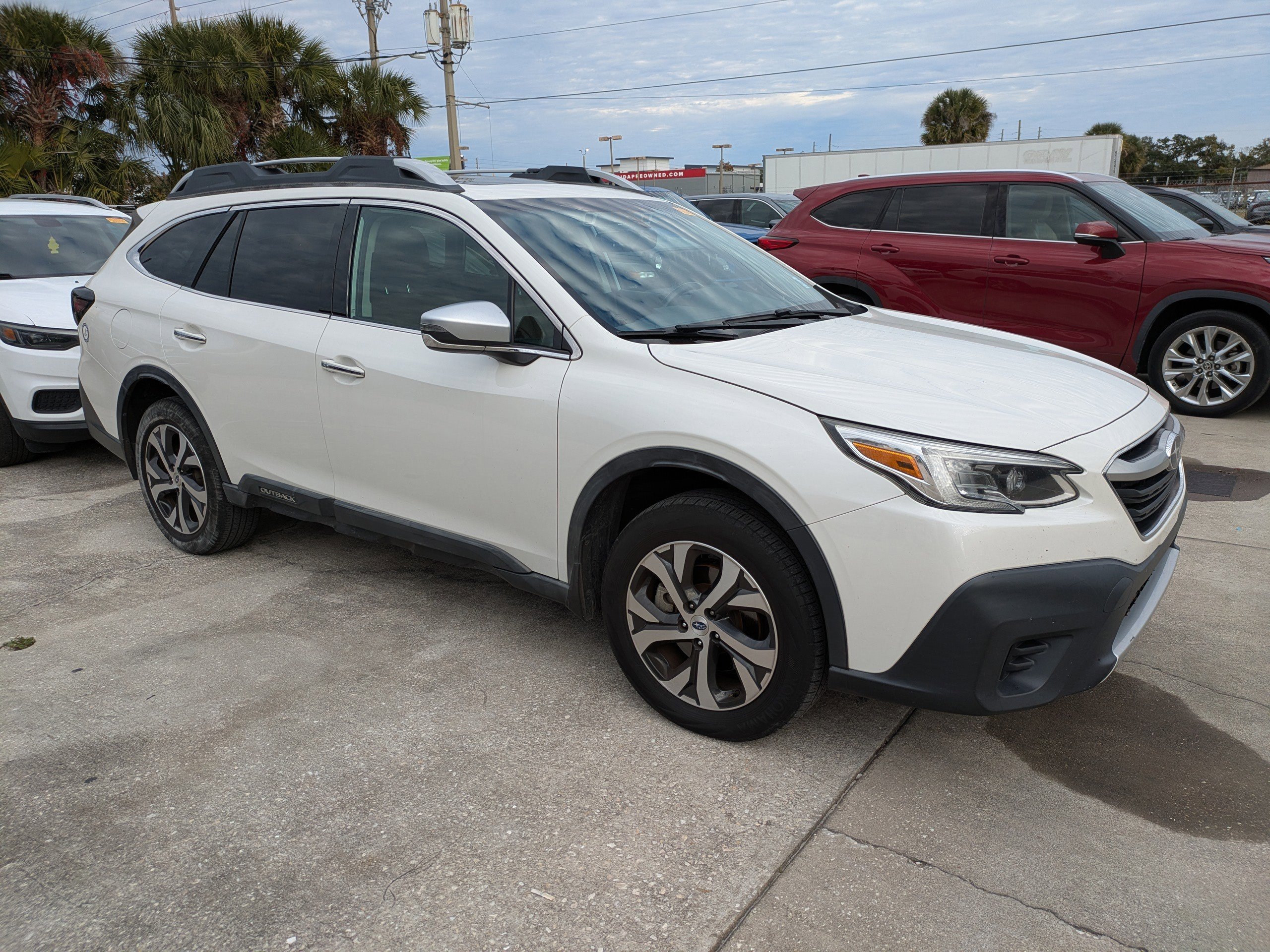 2021 Subaru Outback Touring's photo