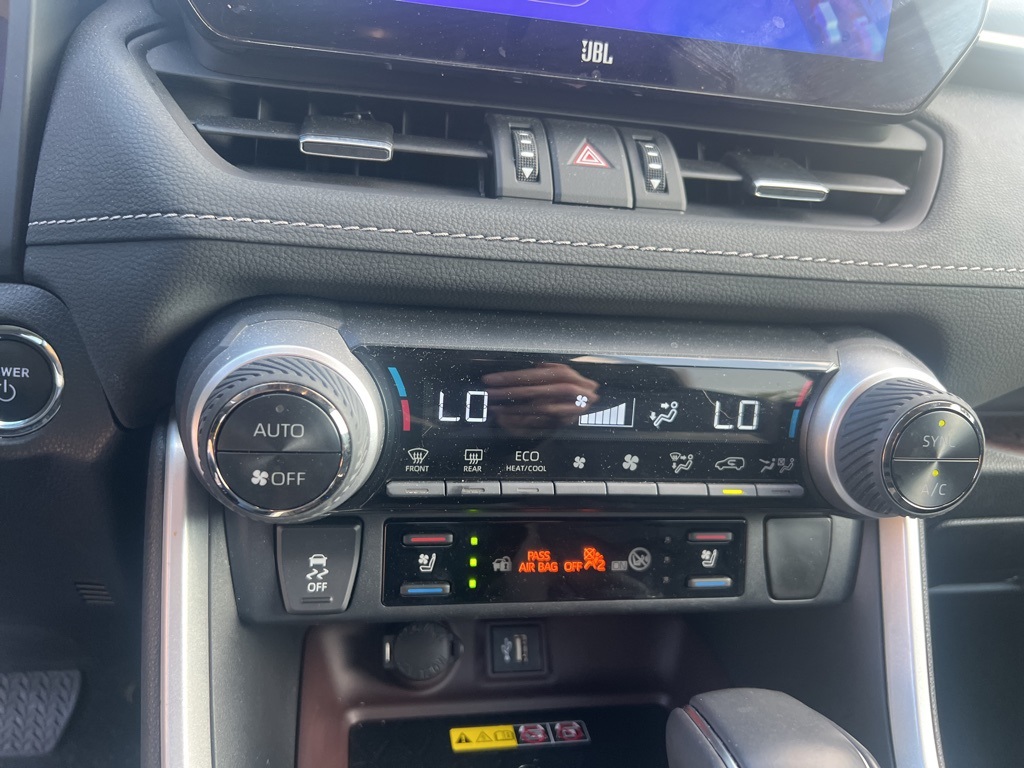 2024 Toyota RAV4 Hybrid Limited photo 20