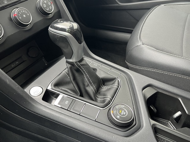 2022 Volkswagen Taos SE photo 38