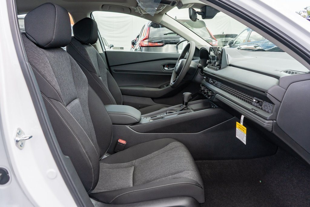 2025 Honda Accord SE photo 13