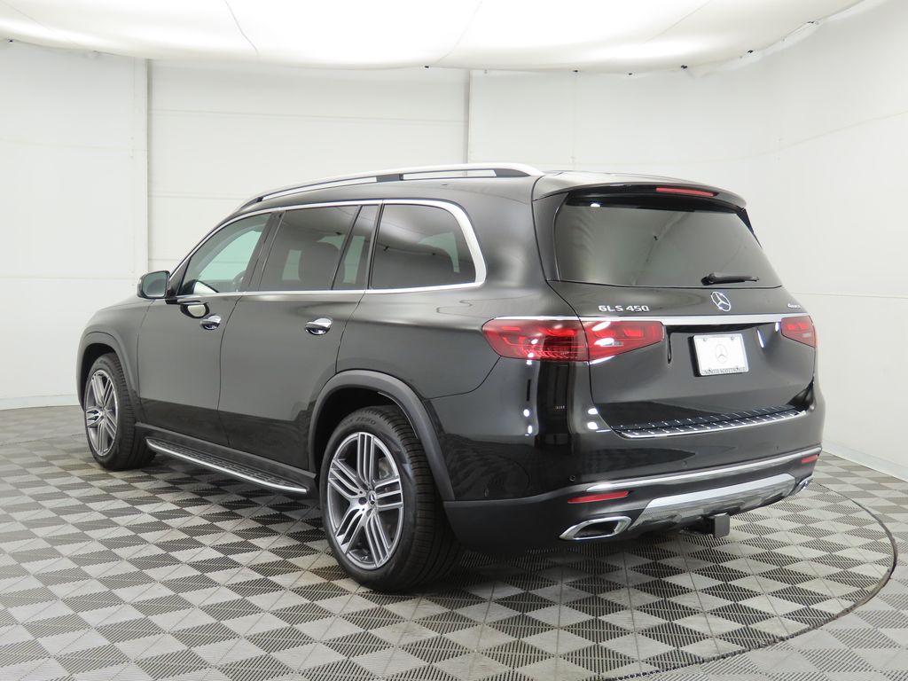 2026 Mercedes Benz GLS 450 4MATIC photo 6