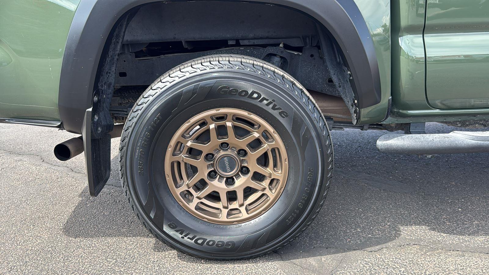 2022 Toyota Tacoma SR5 photo 5