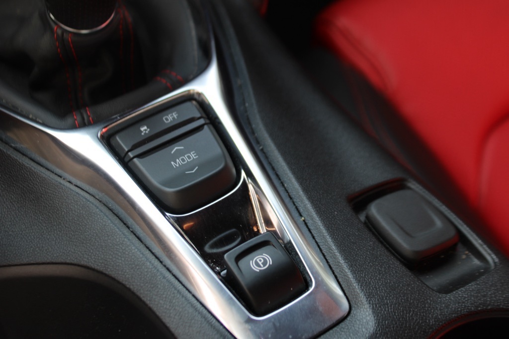 2023 Chevrolet Camaro 2LT photo 24