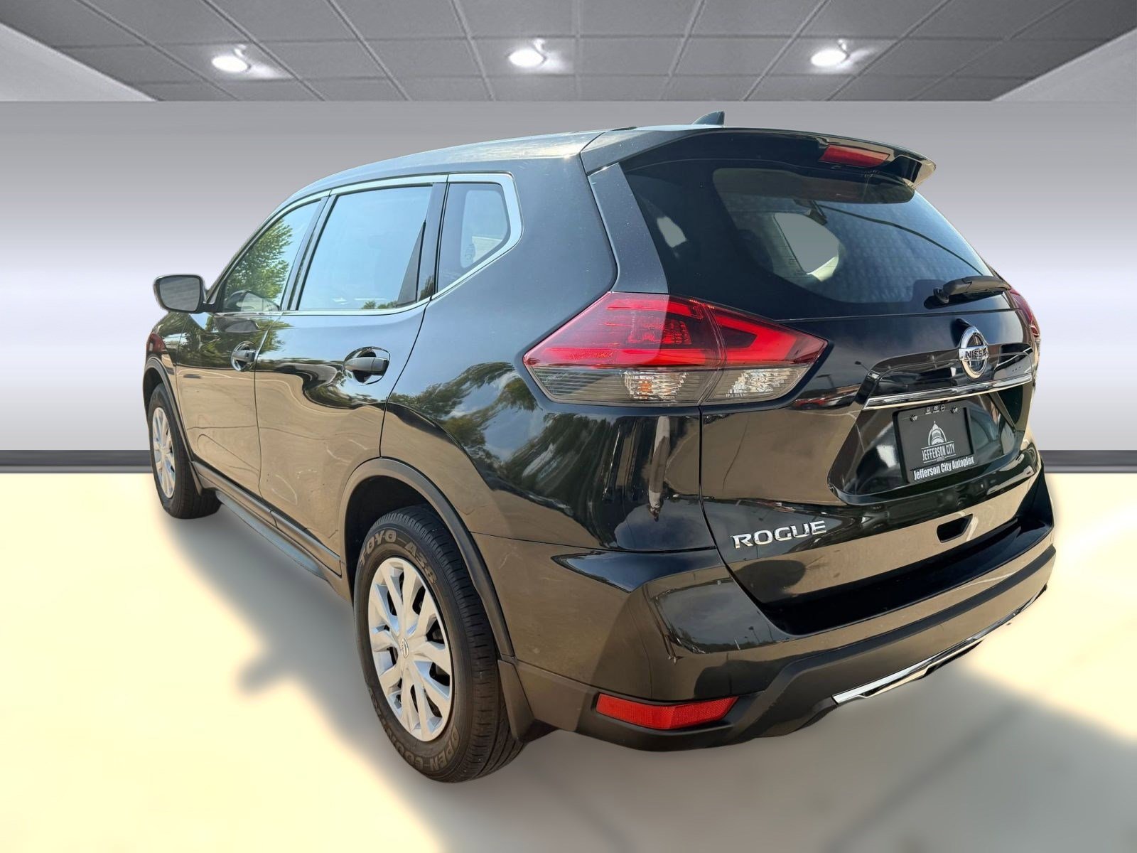 2020 Nissan Rogue S photo 3