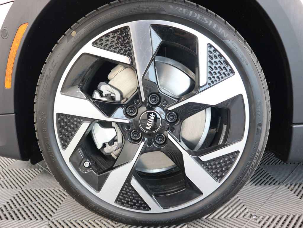 2025 Mini Cooper S Iconic photo 30