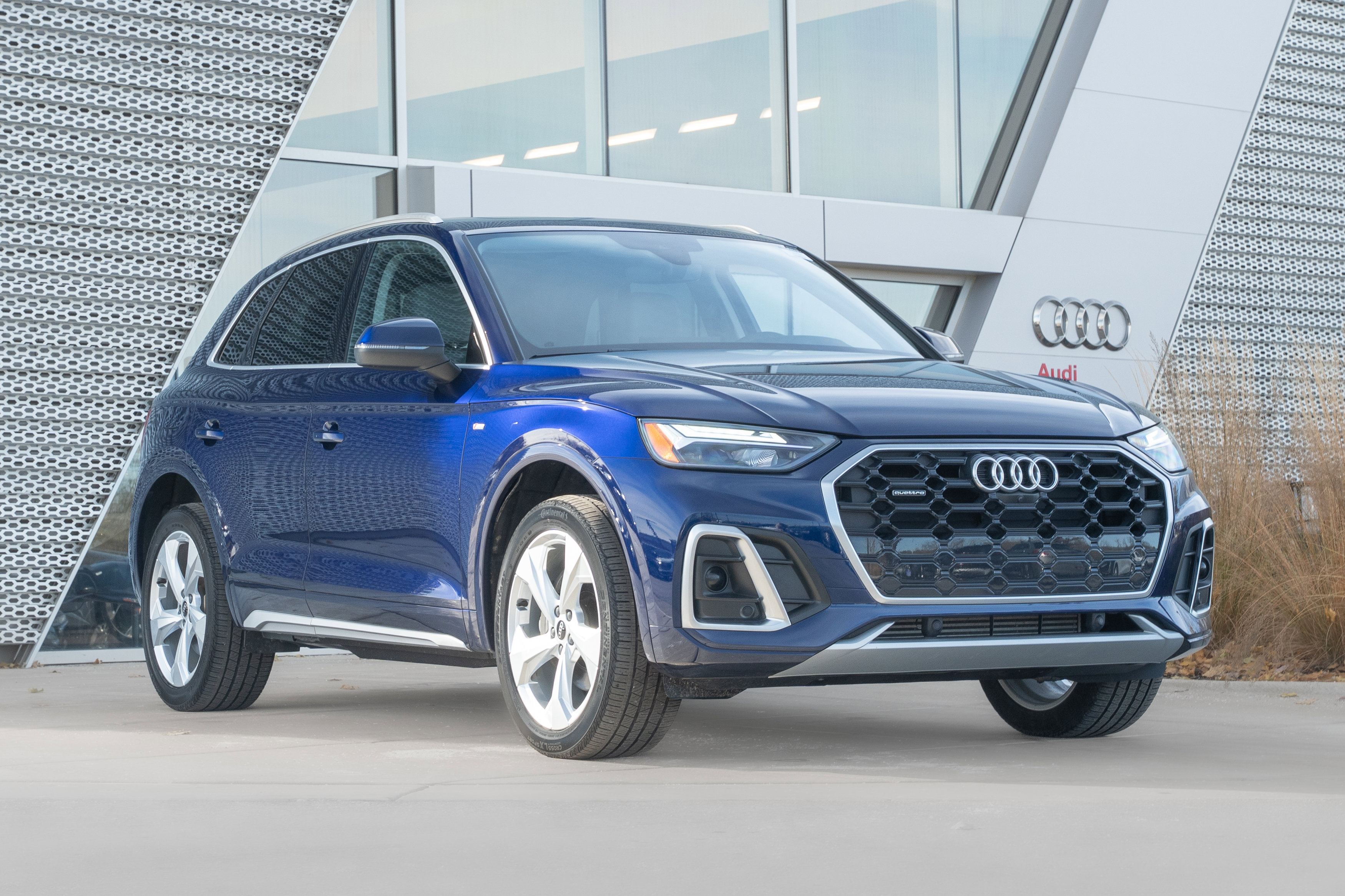 2022 Audi Q5 Premium Plus's photo