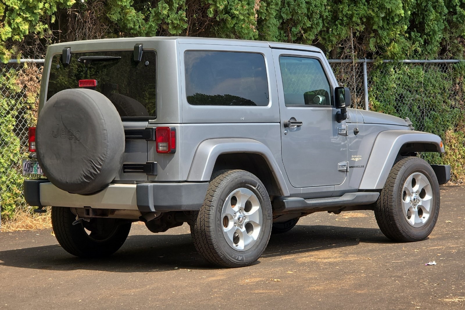 2013 Jeep Wrangler Sahara photo 4