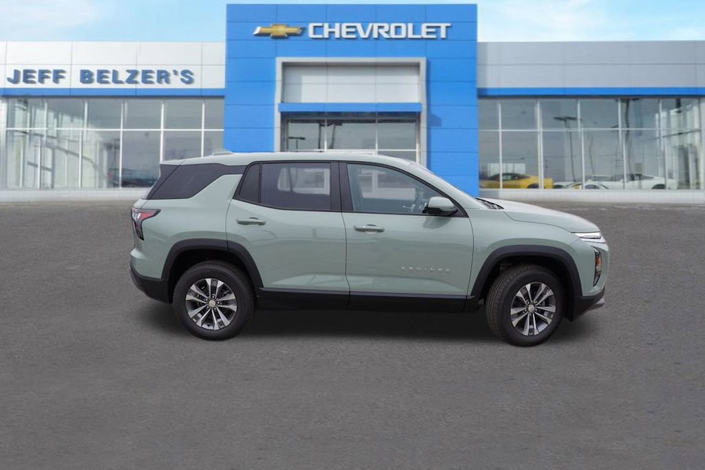 2026 Chevrolet Equinox LT photo 2