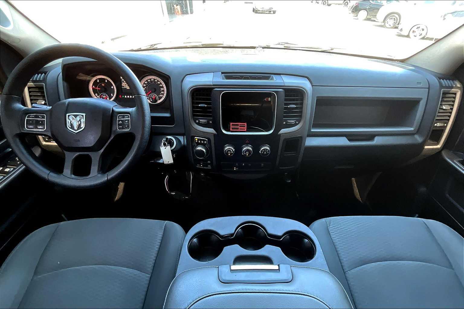 2015 Ram 1500 Tradesman photo 14