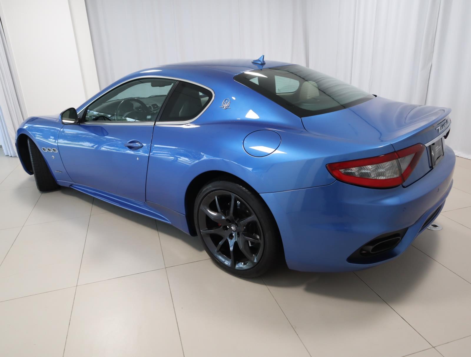 2018 Maserati Granturismo Sport photo 3