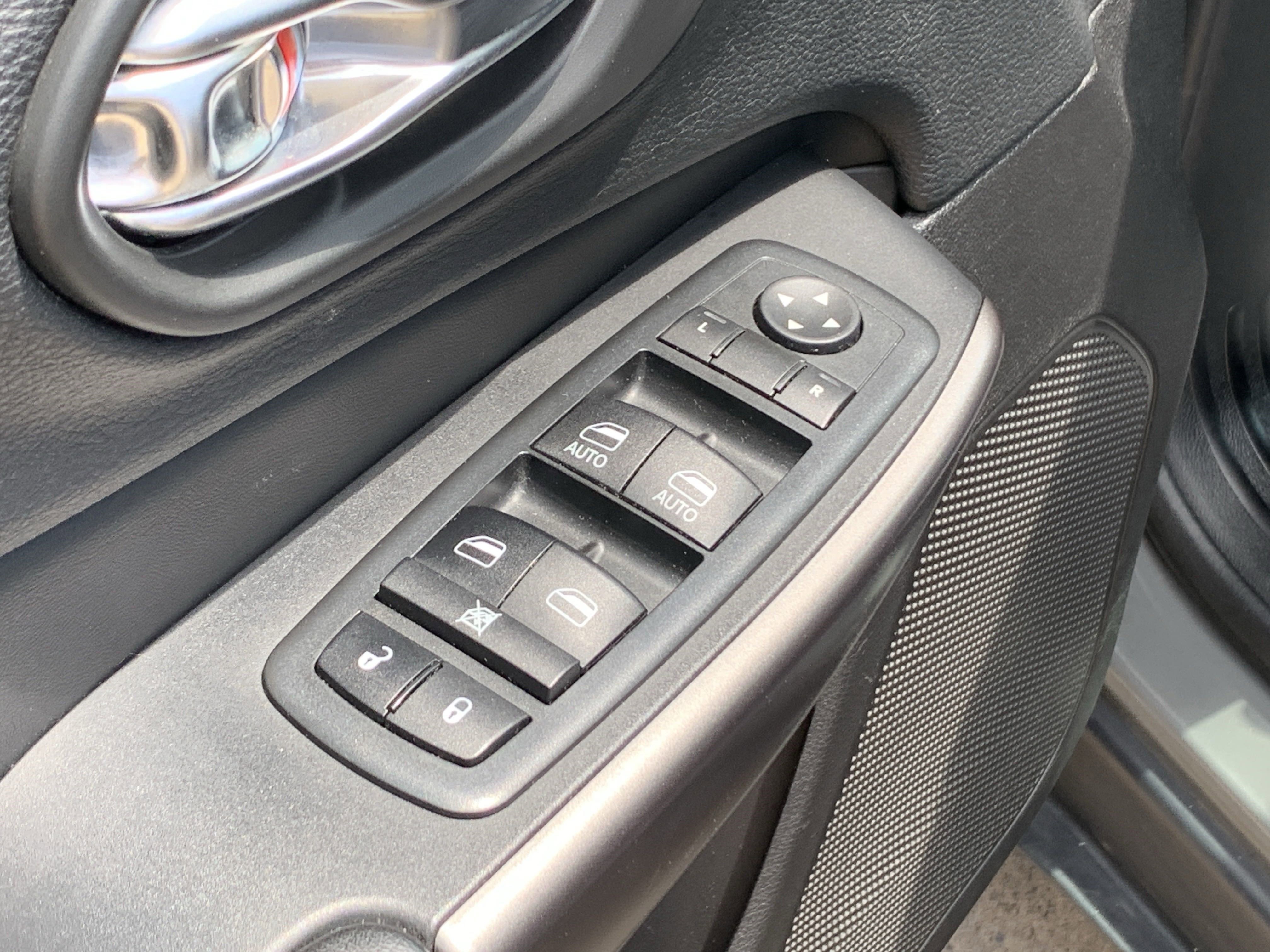 2020 Jeep Cherokee Latitude photo 13