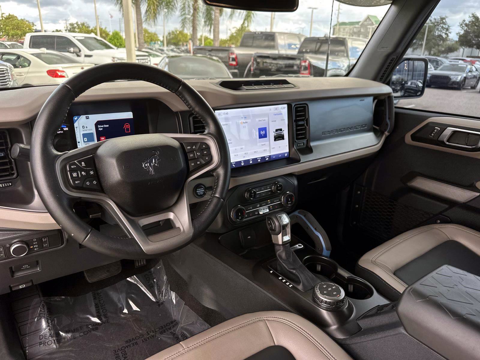 2022 Ford Bronco Wildtrak photo 14