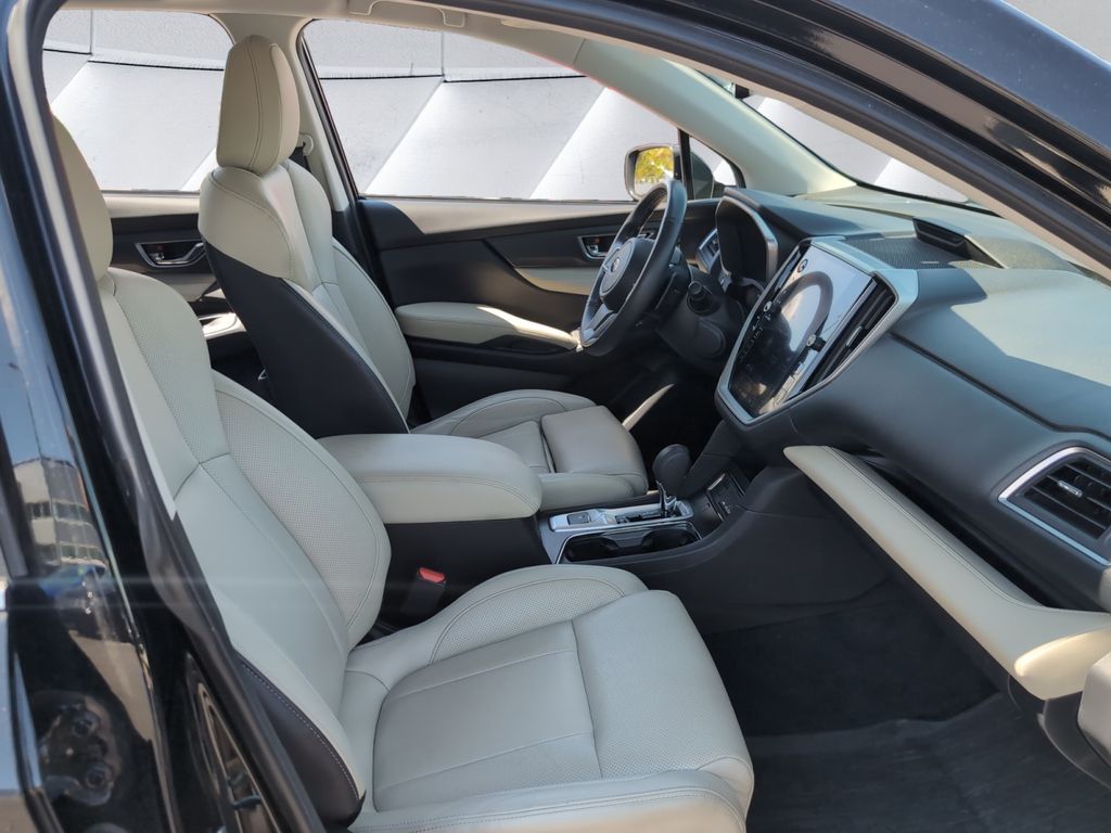 2023 Subaru Ascent Limited photo 13