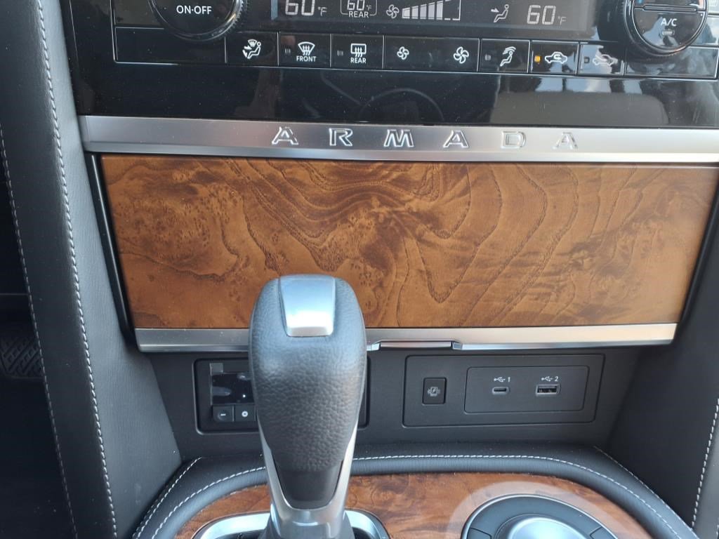 2024 Nissan Armada SL photo 17
