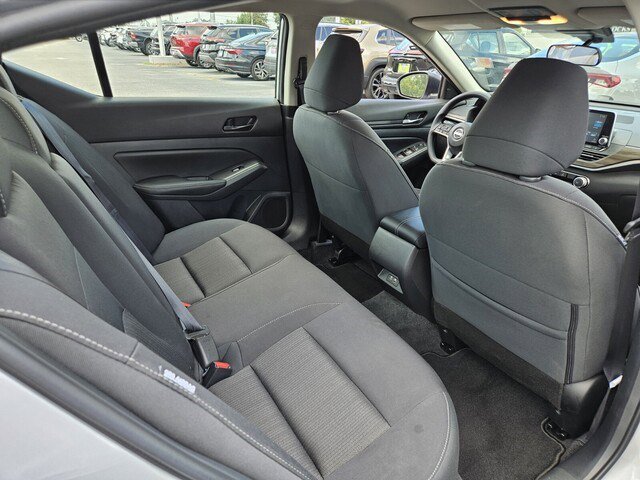 2025 Nissan Altima SV photo 16