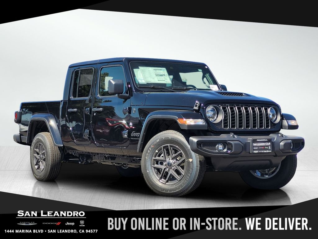 2025 Jeep Gladiator Sport S's photo