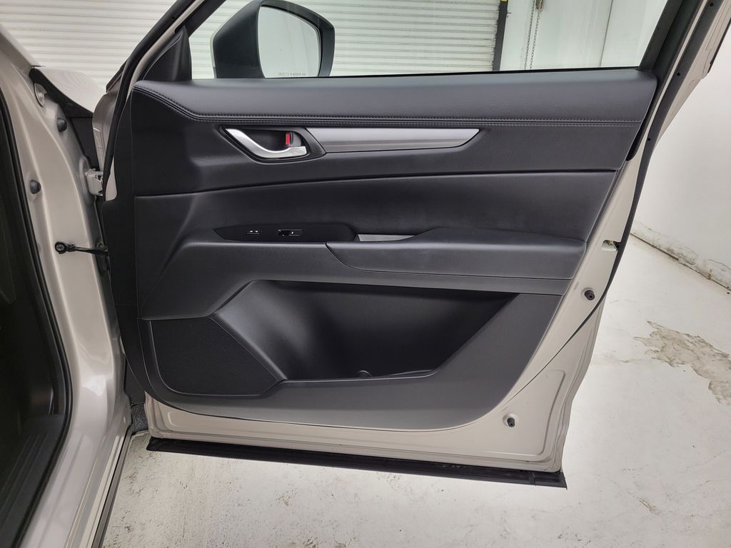 2024 Mazda CX-5 2.5 Select photo 30