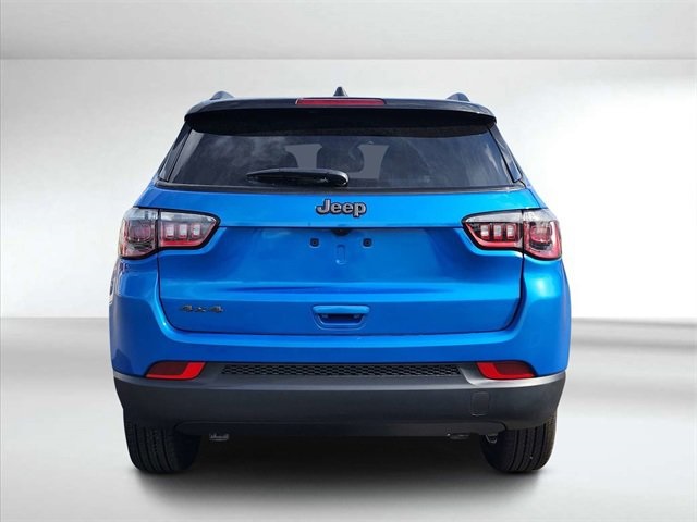2024 Jeep Compass Latitude photo 4