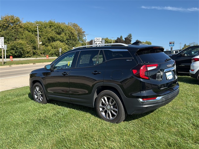 2023 Gmc Terrain SLT photo 2