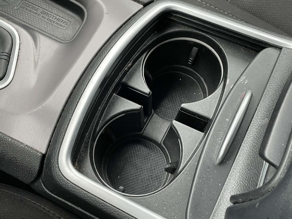 2022 Dodge Charger SXT photo 22
