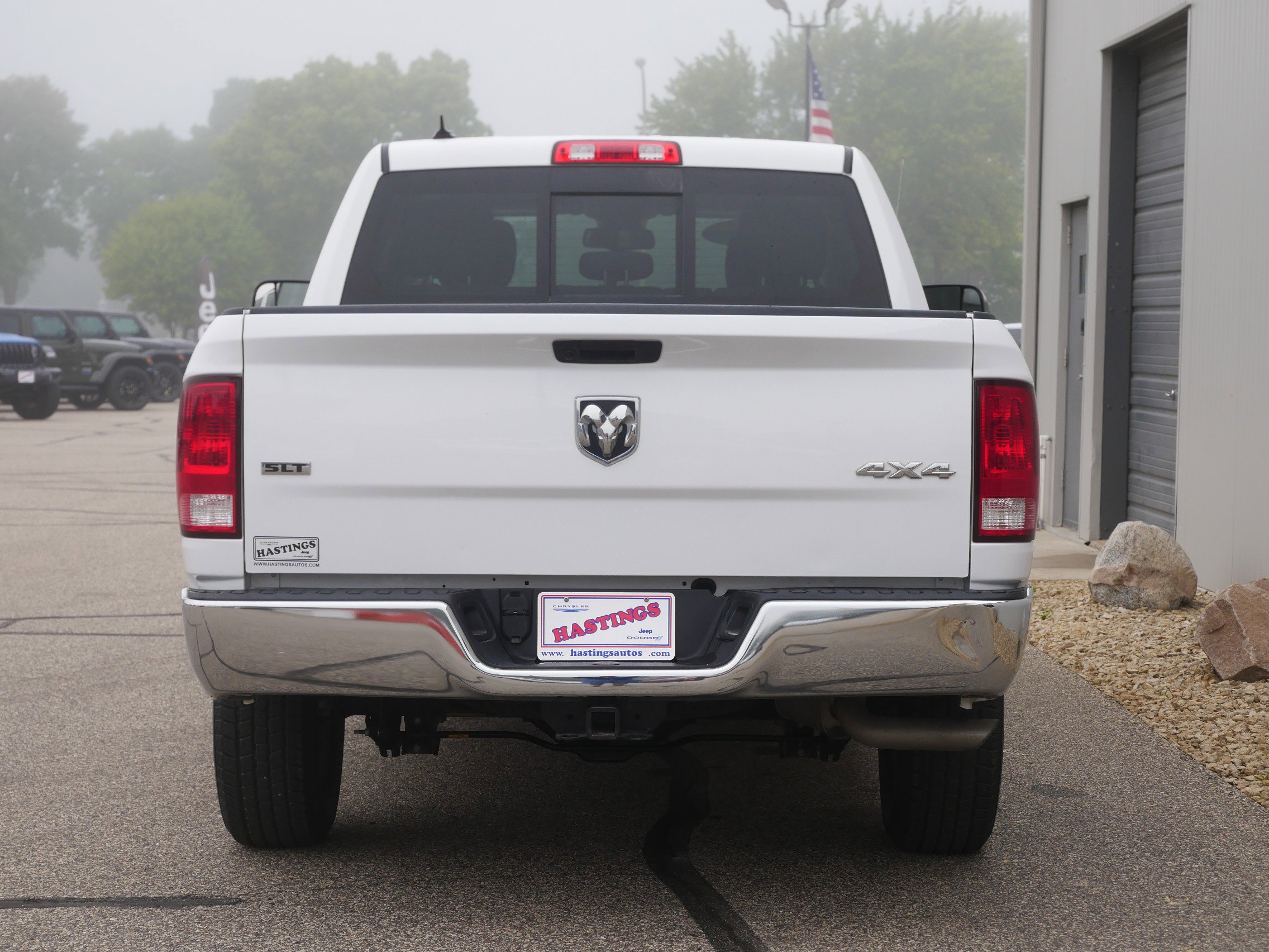 2023 Ram 1500 Classic SLT photo 4