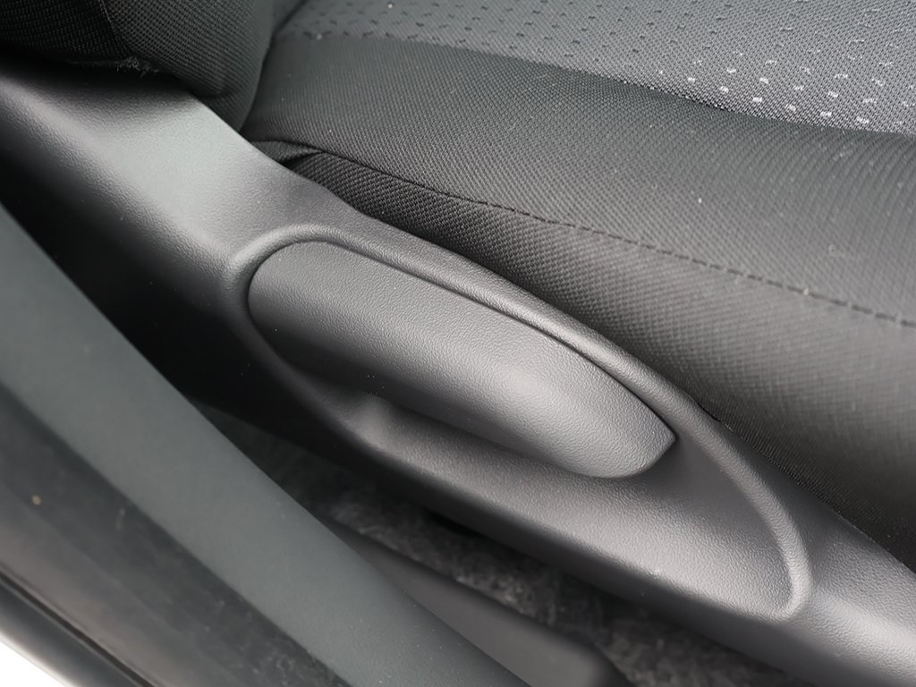 2024 Mitsubishi Mirage G4 ES photo 28