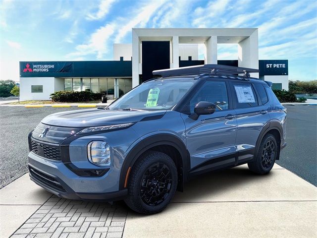 2025 Mitsubishi Outlander Trail Edition's photo