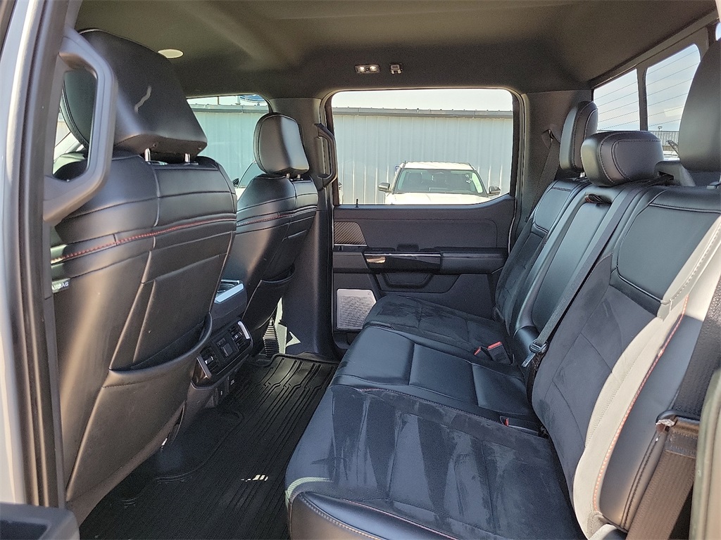 2023 Ford F-150 Raptor photo 16