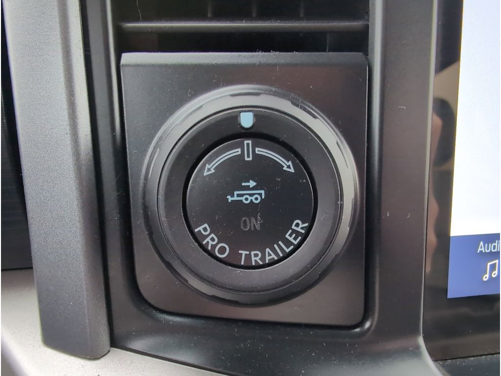 2021 Ford F-150 XLT photo 12
