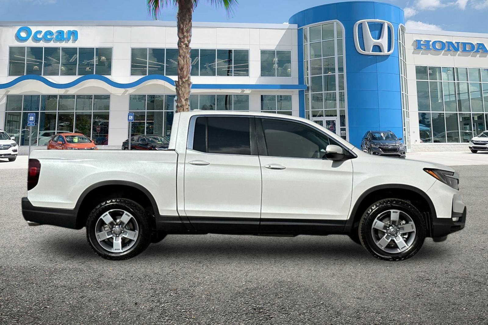 2025 Honda Ridgeline RTL photo 3