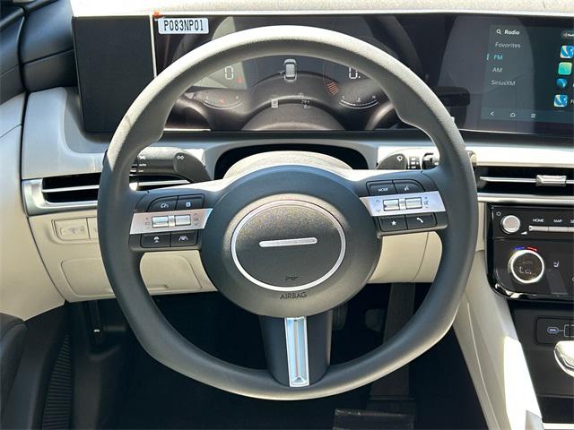 2025 Hyundai Tucson SEL photo 16