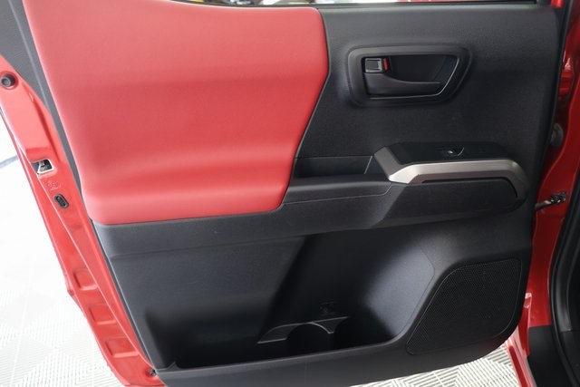 2021 Toyota Tacoma SR5 photo 21